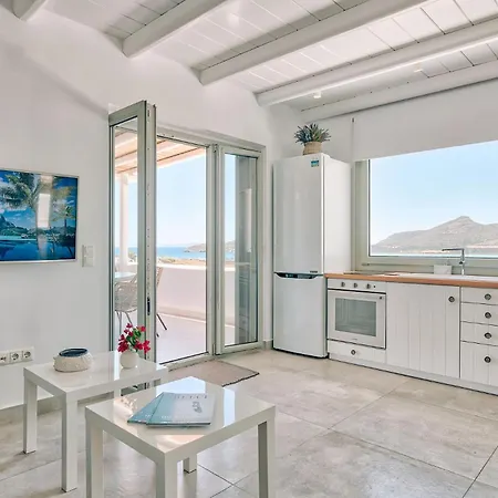 Thea Holiday home